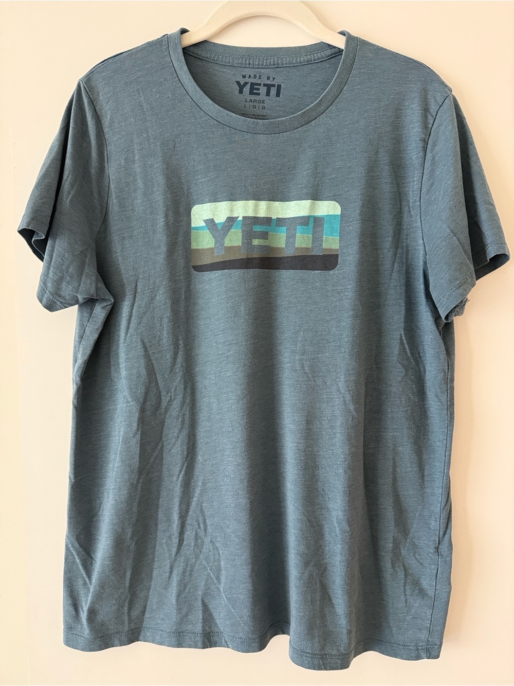 Yeti Men's Blue Teal Graphic Logo Short Sleeve Tee